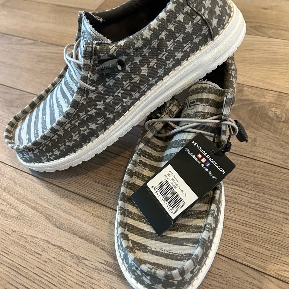 Hey Dude’s Wally Greyed Patriotic Sz 10 Brand New